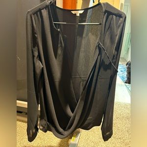 Ladies Black dress shirt. Medium.